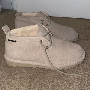 Short bear paw boots